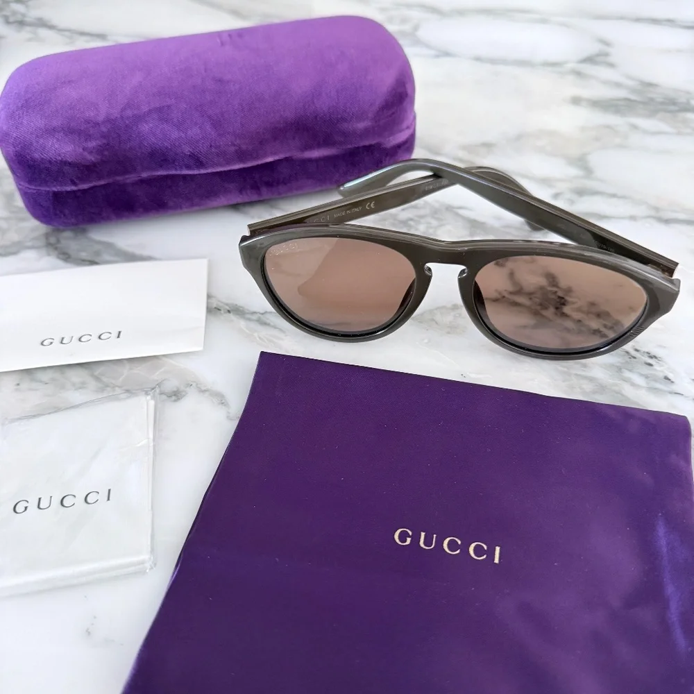 Gucci GG0747S Sunglasses Brown Acetate frames gray lenses, 55-19/145‎